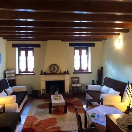 Apartman Periklis Anavriti.