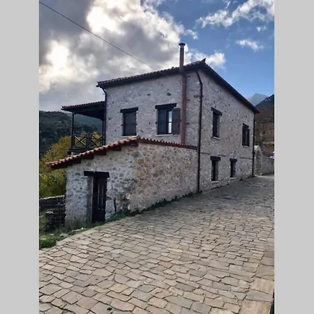 Apartmán Periklis Anavriti. *