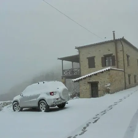 Periklis Anavriti. Apartamento *