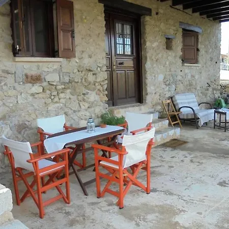 Periklis Anavriti. Lejlighed *