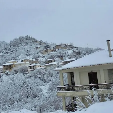 Periklis Anavriti. *