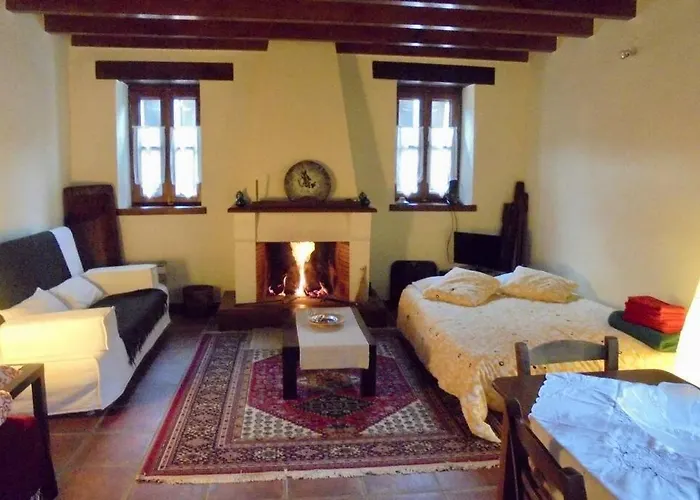 Apartmán Periklis Anavriti. *