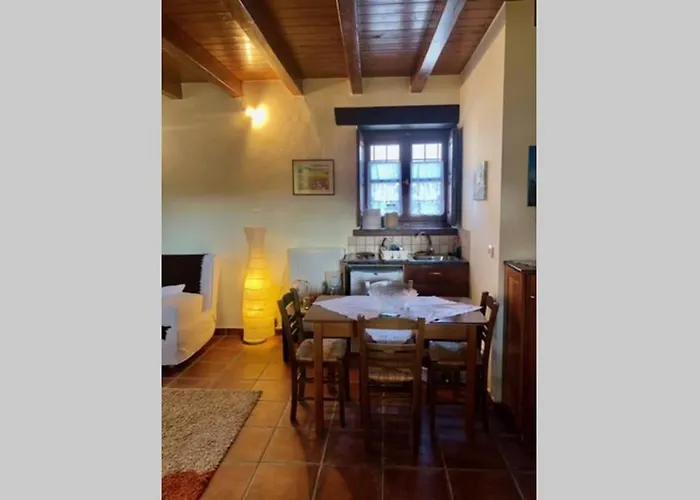 Periklis Anavriti. *