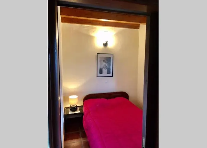 Periklis Anavriti. Apartmán