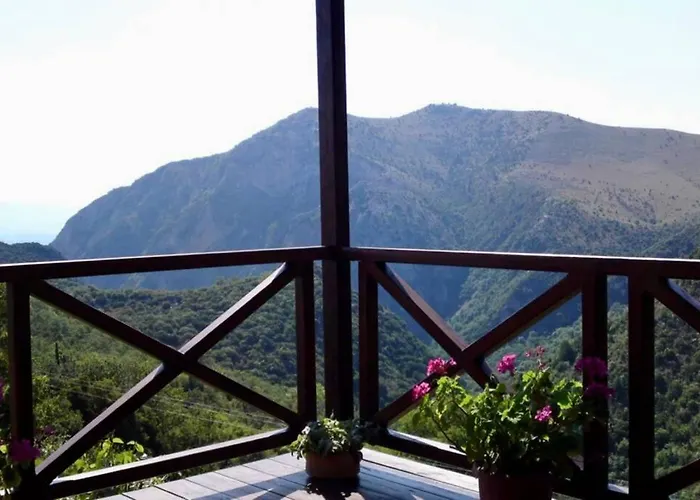 Periklis Anavriti. Apartment *